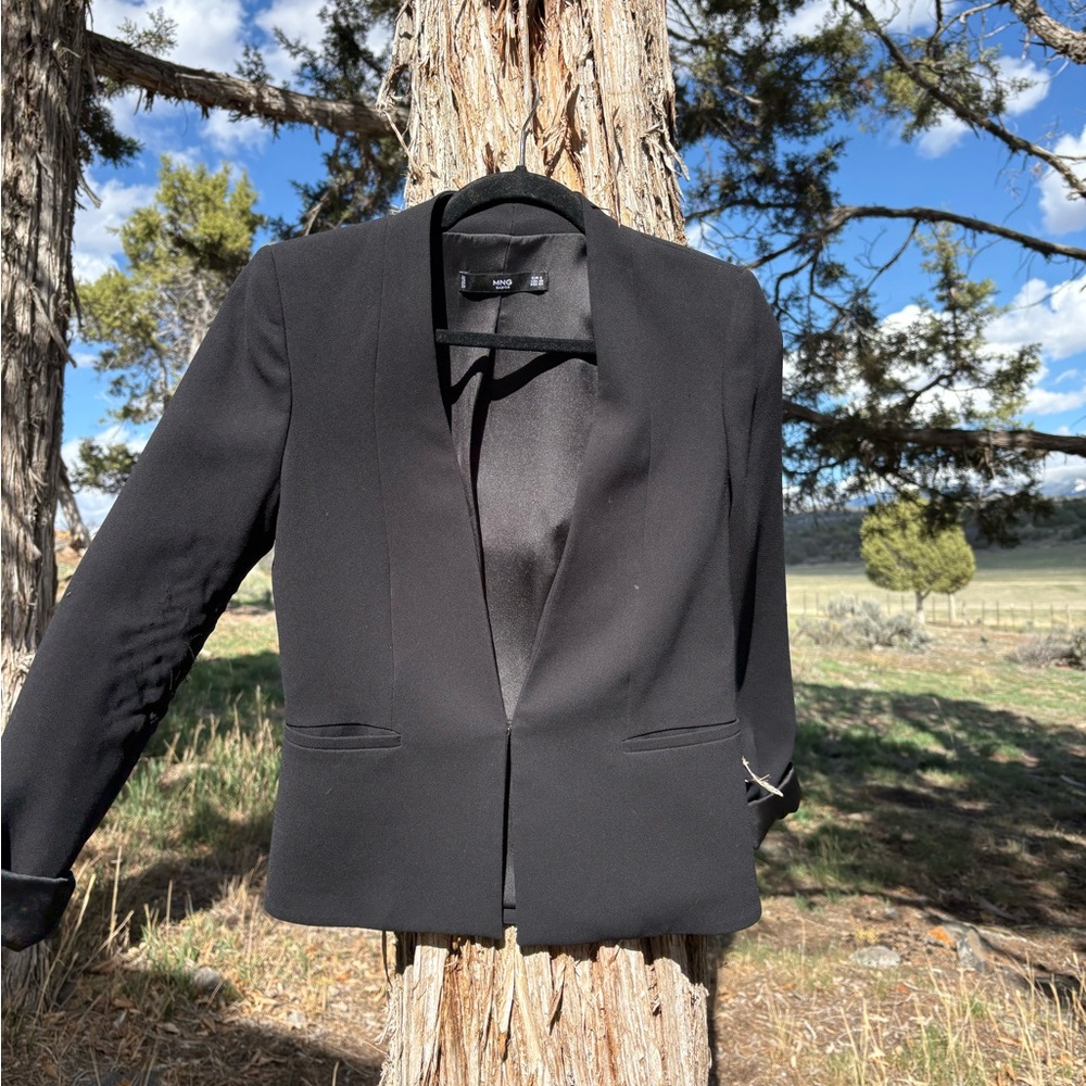 Mango Black Open-Front Blazer